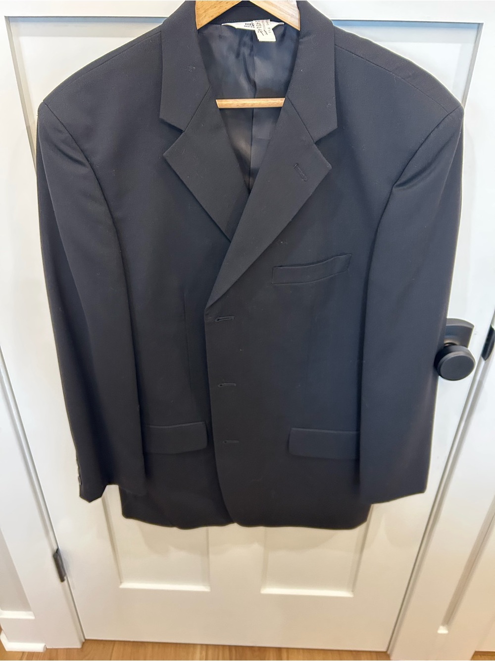 Men’s Black Suit Jacket (42 Regular)